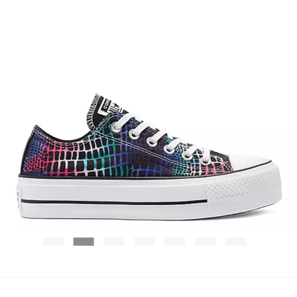 Converse All Star Chuck Taylor Sneakers